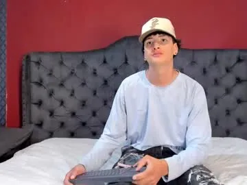 doux_amer – webcam model profile photo Image 8