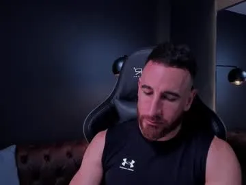 uwuxo – webcam model profile photo Image 9