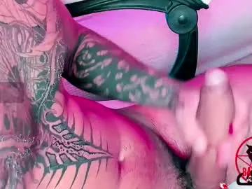 sareandrob – webcam model profile photo Image 13