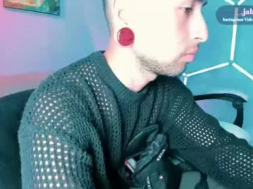 sareandrob – webcam model profile photo Image 4