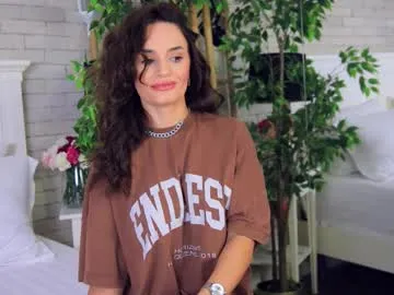 yahaira_26 – webcam model profile photo Image 16