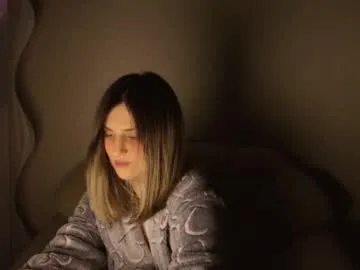 _esmeraldiyaa_ – webcam model profile photo