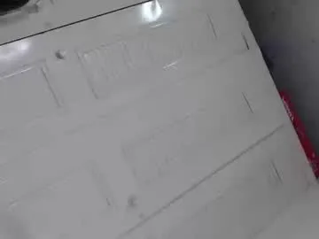 cutie_bellle chat room preview Image 14