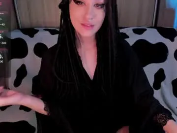 almafancy – webcam model profile photo Image 7