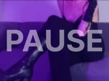 merrilyn – webcam model profile photo Image 4