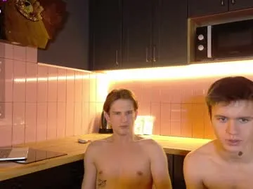 _whitenight18_ chat room preview