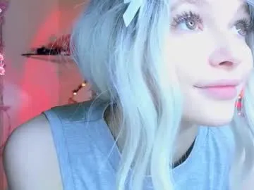 astridwet chat room preview Image 5