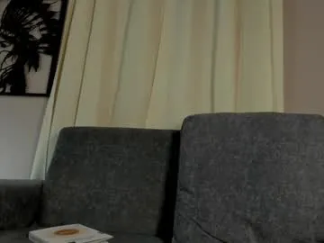 sareandrob – webcam model profile photo Image 11