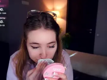 bella_hayes chat room preview Image 3