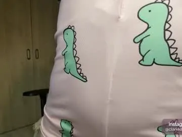 _ur_shy_bambi chat room preview Image 14