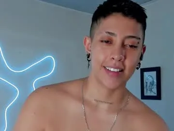 sareandrob – webcam model profile photo Image 7