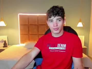 sareandrob – webcam model profile photo Image 9