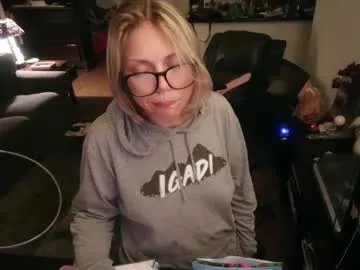 lana_fit – webcam model profile photo Image 9