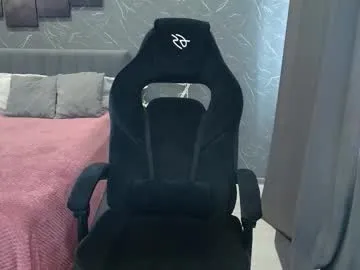 hinicky – webcam model profile photo Image 19