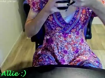 allie__kat Image 3
