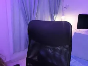 sareandrob – webcam model profile photo Image 7