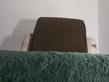 uwuxo – webcam model profile photo Image 13