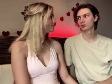 crazzy_cherry – webcam model profile photo Image 14