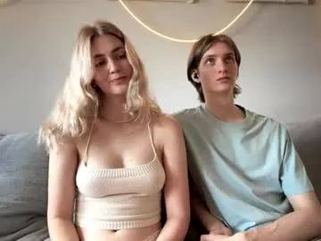 crazzy_cherry – webcam model profile photo Image 18