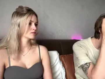 crazzy_cherry – webcam model profile photo Image 7