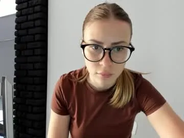 amelia_gold9 Image 18