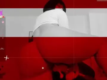 little_effy18_ chat room preview Image 18