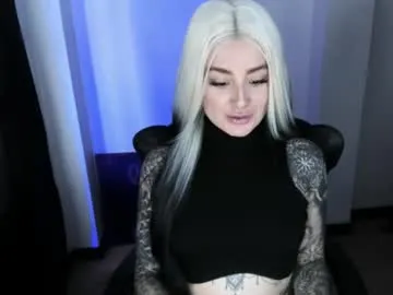 little_effy18_ chat room preview Image 10