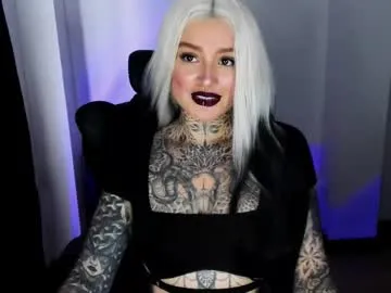 little_effy18_ chat room preview Image 3