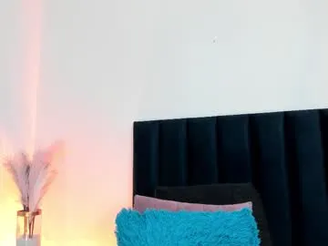 annatigarr – webcam model profile photo Image 3