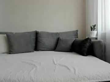 sareandrob – webcam model profile photo Image 7