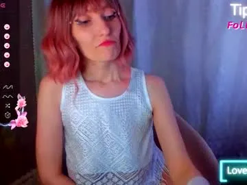 Amy_Blush chat room preview Image 9