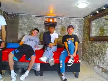 emily_valencia_1 – webcam model profile photo Image 10