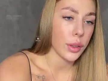 sareandrob – webcam model profile photo Image 18