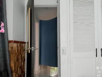 mary_romance chat room preview Image 10