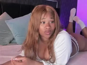 anneth__m chat room preview