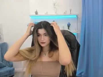 little_effy18_ chat room preview Image 14