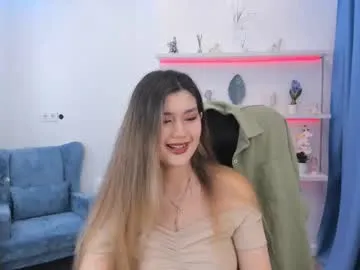 little_effy18_ chat room preview Image 6