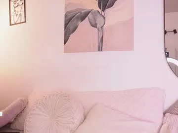 lunaquinn45 – webcam model profile photo Image 17