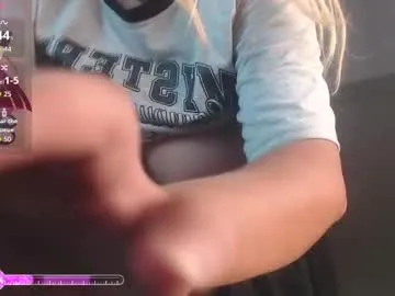 christianlevine_ chat room preview Image 18