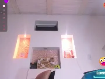 vivianmiller_ – webcam model profile photo Image 3