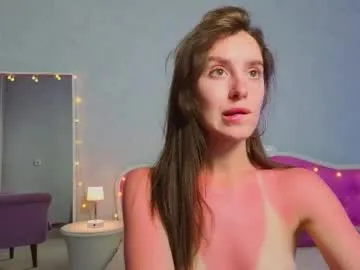 ariana_petite Image 12