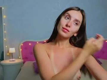 ariana_petite Image 13