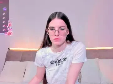 sareandrob – webcam model profile photo Image 12