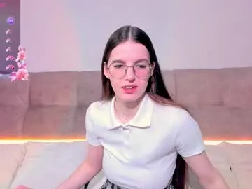 sareandrob – webcam model profile photo Image 16