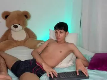 BombshellChasity chat room preview Image 8