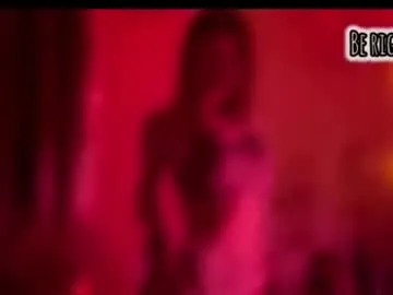 secretlifesecretwife2 – webcam model profile photo Image 6