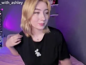 LedaBun – webcam model profile photo Image 17