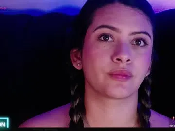 naty_model25 – webcam model profile photo Image 11