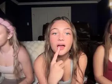 sareandrob – webcam model profile photo Image 4