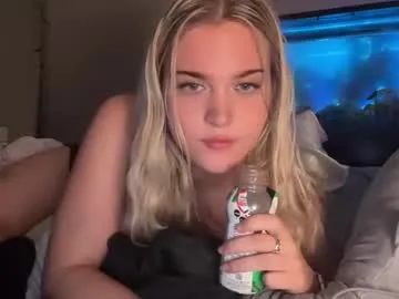 Blonde_sexy21 – webcam model profile photo Image 3